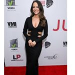 Yara Martinez Instagram - It was a no brainer when my dear friend @bryangreenberg asked me to be in his film @junction_film but to be honest I thought it was going to be years before it got made. I am in awe of his hustle, talent, and stellar cast of friends, producers, editor, and crew that got this film made so beautifully. And Bryan did it all with such grace. What a gift to be a part of it. Please watch and support now on VOD!!! #JUNCTION Make up @andremakeup 🫶🏼