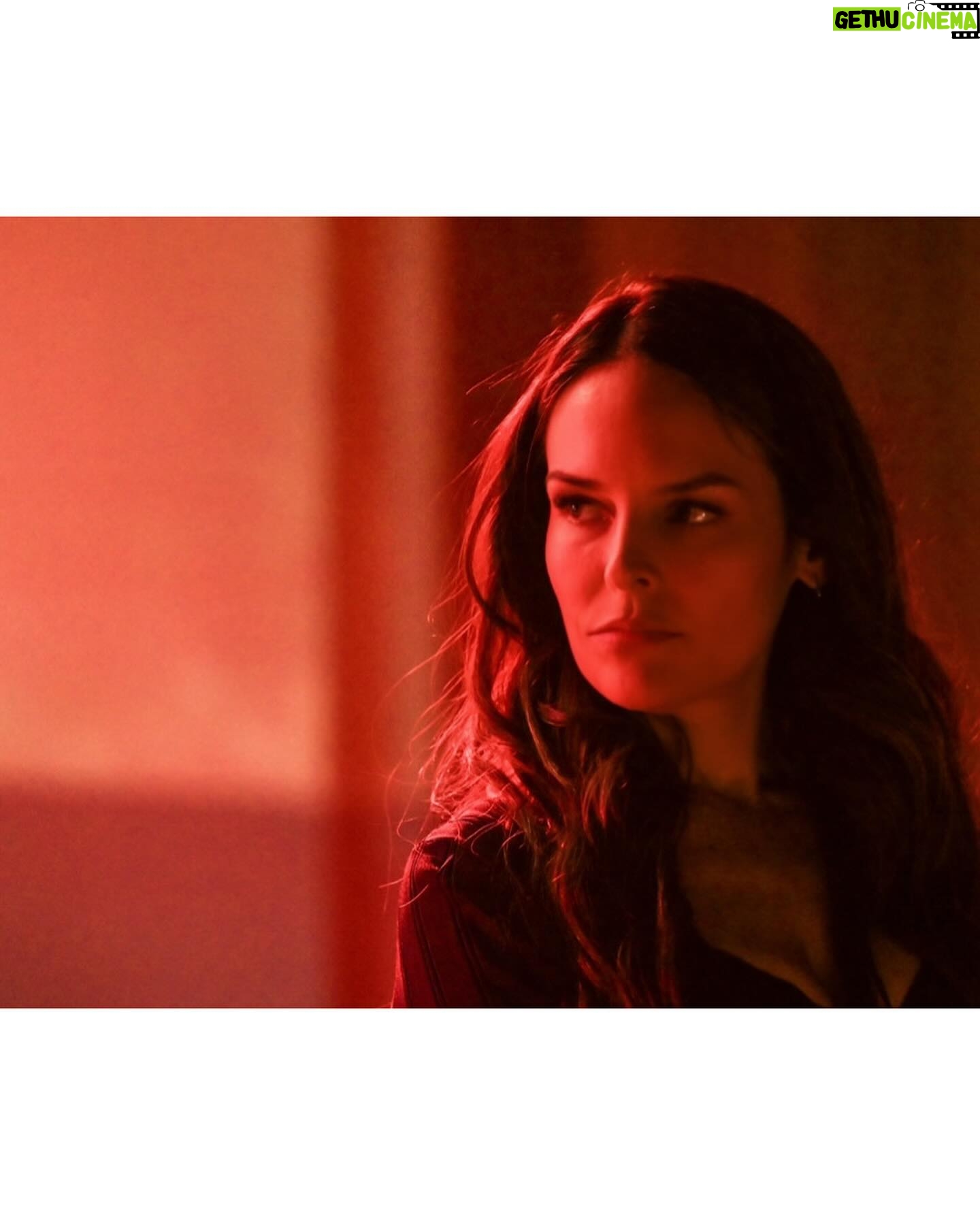 Yara Martinez Instagram - BTS of tonight’s #ChicagoPD💙 @nbconechicago