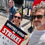 Yara Martinez Instagram - Heart full 💙from our #TheTick day picket. Got to catch up with people I love, meet new people, eat spoon cookies and got the most incredible fan art👁⚡️Thank you @susanhurwitzarneson and @benedlund for putting it together 💙✊🏼💙✊🏼 #wgastrong