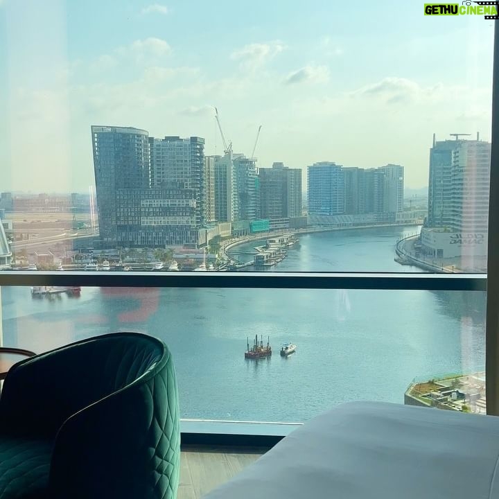 Yara Mustafa Instagram - quick thank you to @hotelindigodubai for the best stay and the biggest thank you to the hotel staff who took the best care of me when I got too sick to function 🤍