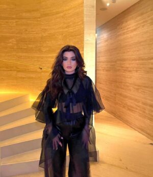 Yara Mustafa Instagram - some more from @loewe ❤️‍🔥