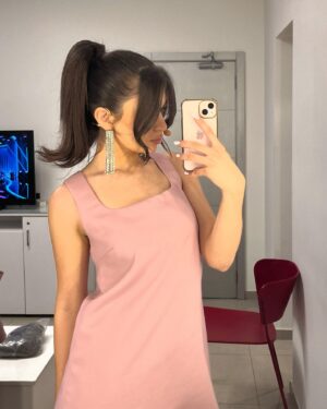 Yara Mustafa Instagram - had the best time evaaa with @mbc1 #الليلة_دوب 🩶

styled by my favvv @jad.toghuj in custom @nour_muhtaseb 🫶🏻 
& hair by the best @georgeselmendelek