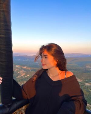 Yara Mustafa Instagram - a @loccitaneme dump 💛