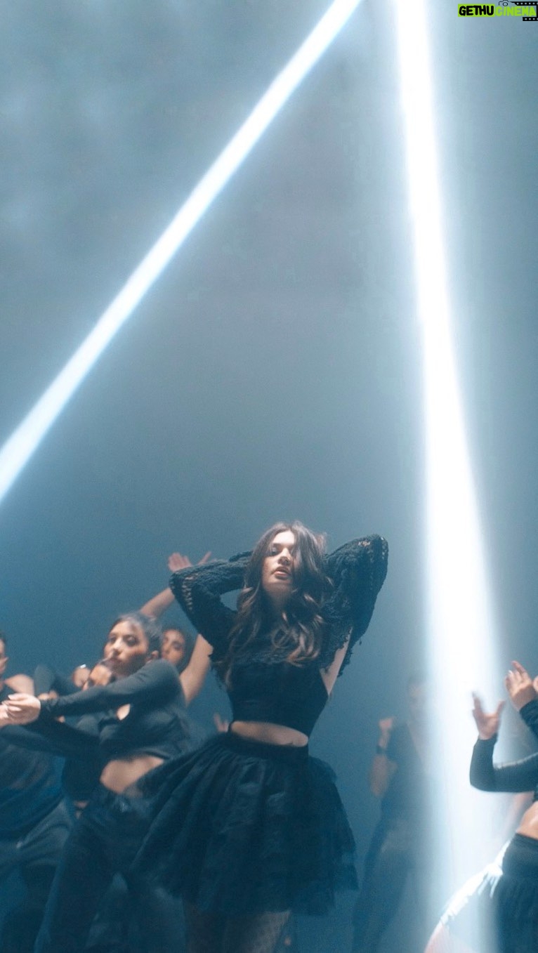 Yara Mustafa Instagram - A’ISH BALAK, my debut single will be all yours tomorrow april 24th ♥︎ i cant believe im finally sharing this, make sure to subscribe in the link in my bio…. A’ISH BALAK OUT TOMORROW 8PM DXB TIMEE!!!