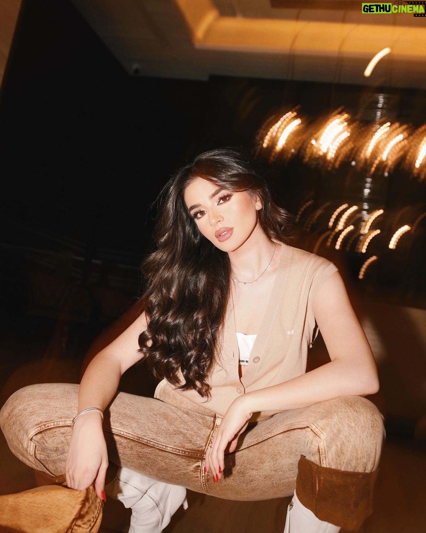 Yara Mustafa - 36.8K Likes - @miumiu x @thisisyungmea