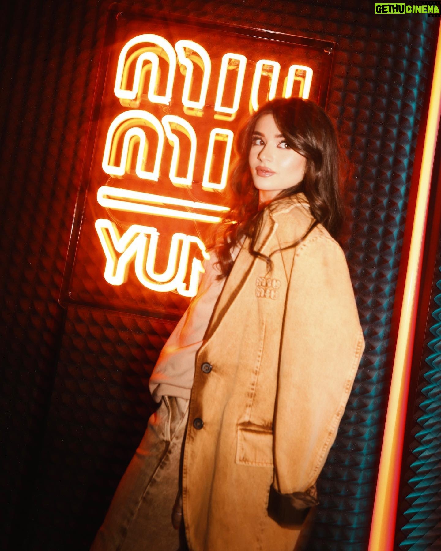 Yara Mustafa - 36.8K Likes - @miumiu x @thisisyungmea
