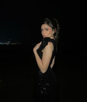 Yara Mustafa Instagram - Thank you for having me!! A wonderful night celebrating women in cinema @redseafilm 🤍

Styled by: @cedrichaddad 
Dress: @eliesaabworld 
Jewelry: @chopard