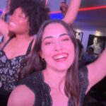 Yare Santana Instagram - Los Van Van 🎶💃🇨🇺 @losvanvanoficial @yessica_borroto_perryman #salsa #losvanvan #cuba #méxico #mayo #precumple #sandunga #lamaquinaria