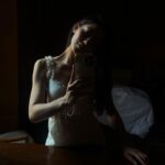 Yare Santana Instagram - ɱıཞཞơཞ • • • • #luz #oscuridad #sombras #sábanasblancas #room #lacasadelamarquesahotel #querétaro