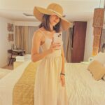 Yare Santana Instagram - ༄ 𓆉 ✵ 🩵 @sunpalaceresortofficial @palaceresorts #ThePalaceLife #AllInclusive #SunPalace #Cancun