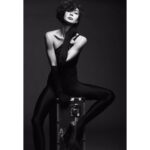 Yasemin Öztürk Instagram – #mutlugünler …#tbt mi‼️ yıl 2017 foto by @erenyigit sevdiklerimden 🕴🏼#lifeisgood#lovemylife 💙💦