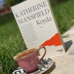 Yasemin Hadivent Instagram - #Koyda 📖derin ve heybetli. Olağanüstü güzel bir #KatherineMansfield şaheseri.