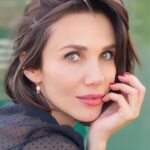 Yasemin Hadivent Instagram - “Sevgi neydi? Sevgi� iyilikti, dostluktu, sevgi emekti. “ 🕊