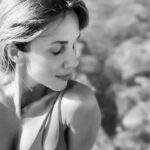 Yasemin Hadivent Instagram – Genellikle ızdırabın derinlerinde olsam da, içimde hala sükunet, saf bir ahenk ve müzik var. 

#VanGogh 🌻
