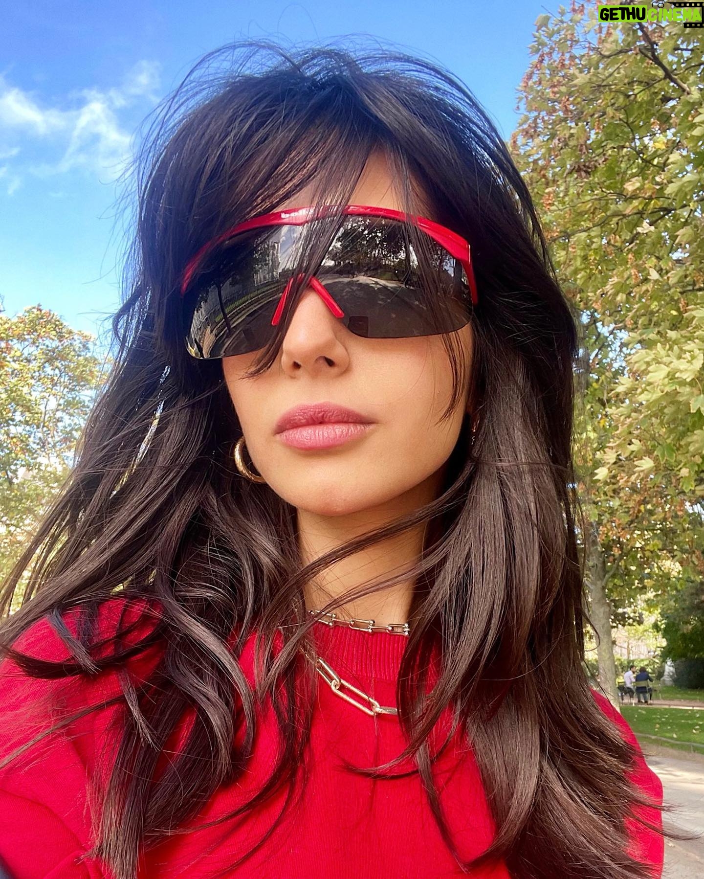 Yasemin Yazıcı Instagram - Güneş tutulmasından