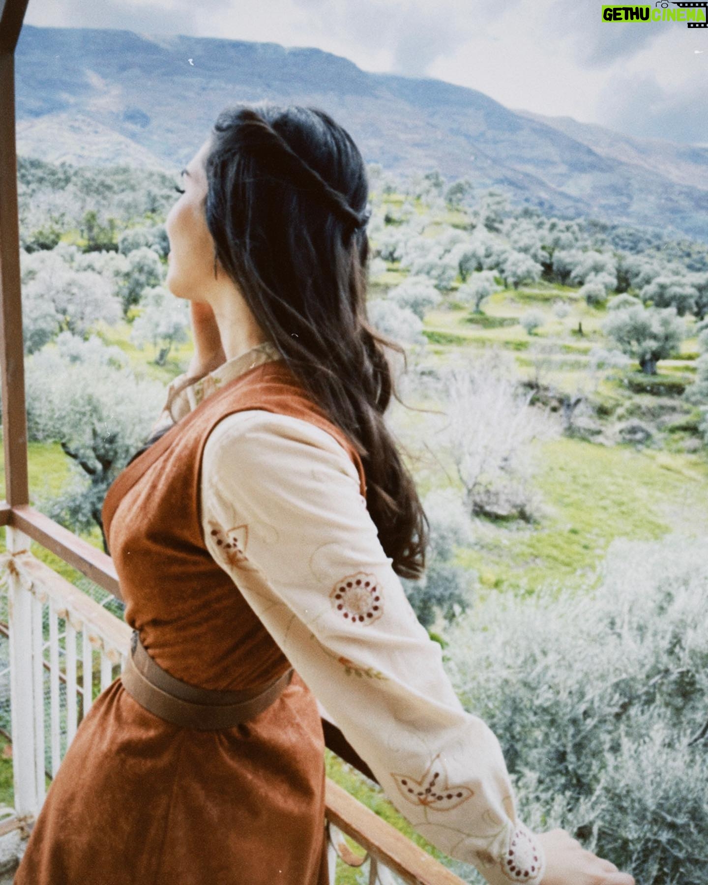 Yasemin Yazıcı Instagram - The hills are alive with the sound of music 🎶