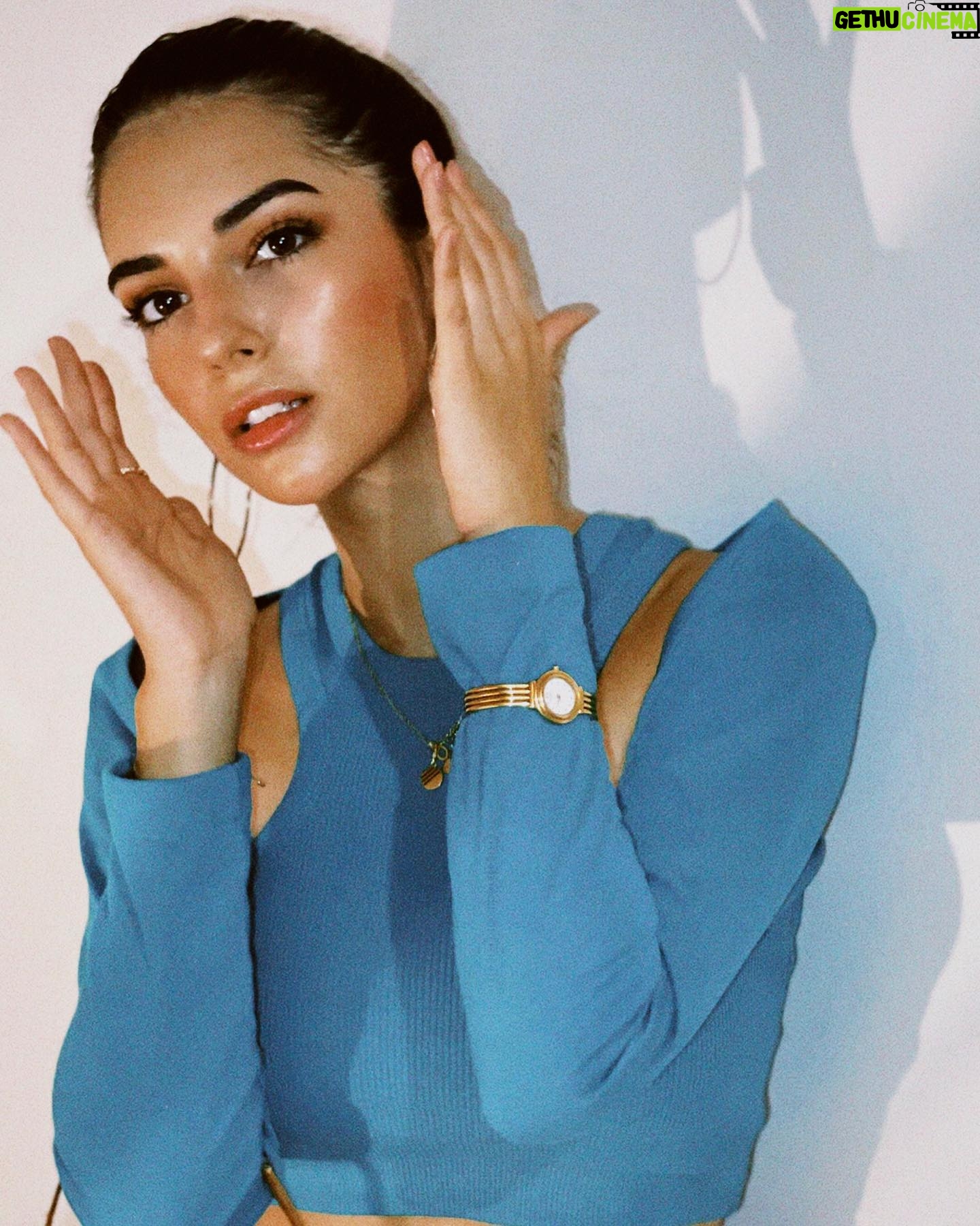 Yasemin Yazıcı - 33.8K Likes - Bolero modanın soğanlı menemenidir. Bölücüdür. Change my mind.