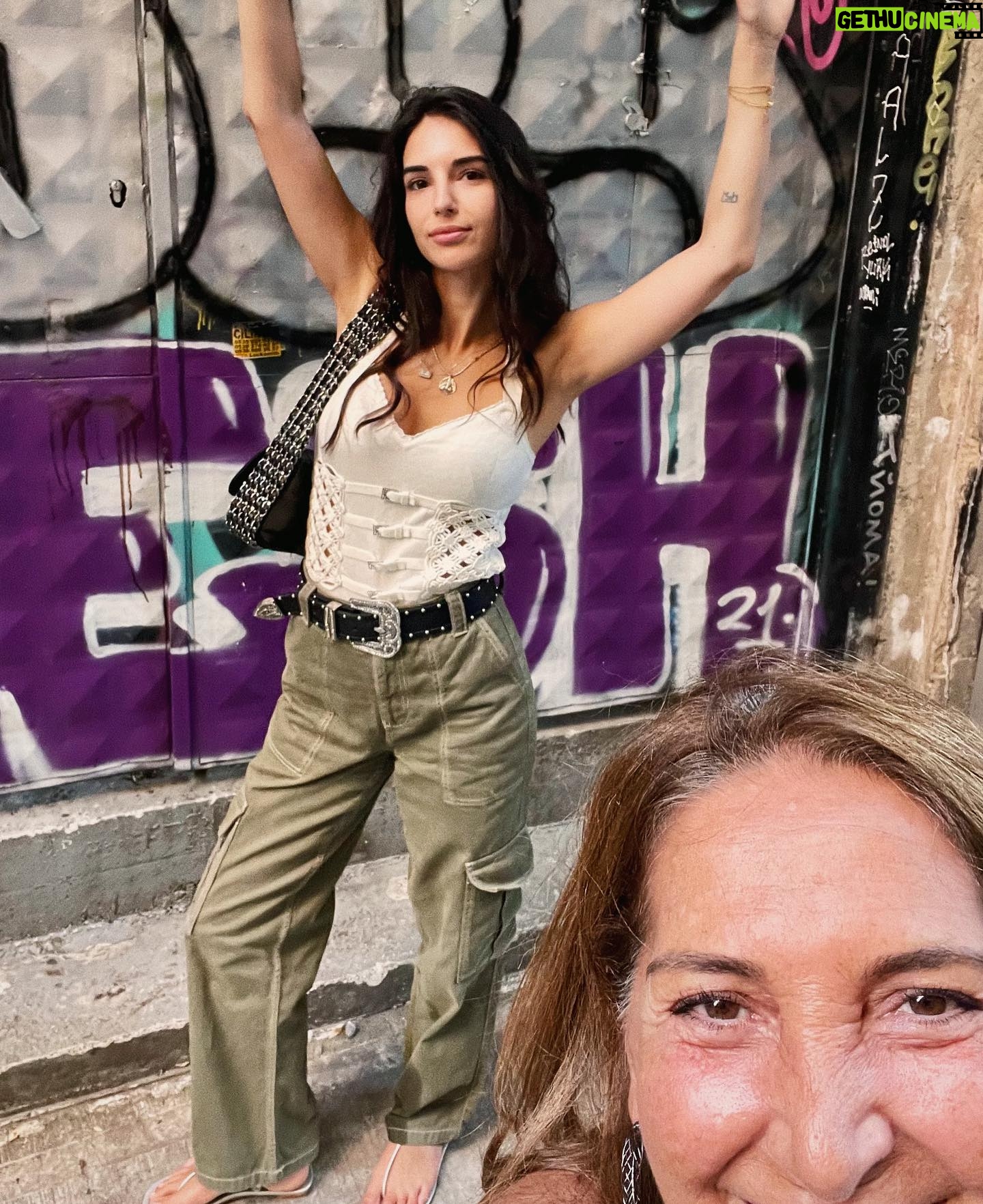 Yasemin Yazıcı - 27.8K Likes - Vicky Cristina Taksim