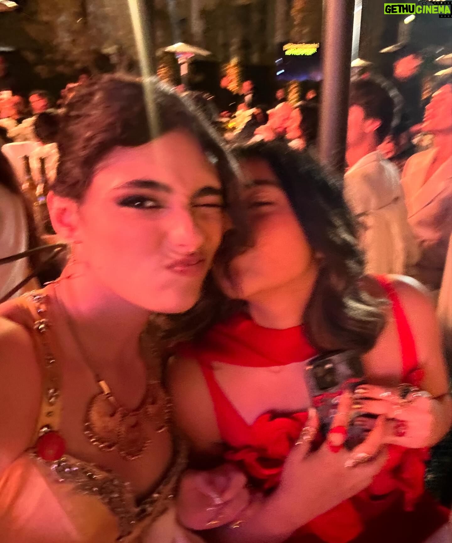Yasmeen Fletcher Instagram - 3rd annual Gold Gala, what a dreeeaaaamđź’› every year this event brings me so much joy. Having the opportunity to attend with so many people I love and meeting so many others with such important things to say fills my heart and is remarkably inspiring. Always honored to be here. Thank you to @goldhouseco and @bingchen for yet another astounding year. And thank you @jordann_nguyen for glamming me to the nineees, love you <3