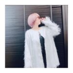 Yasuko Matsuyuki Instagram - 夕暮れに、手をつなぐ #浅葱塔子 #Designer hair make design @akeminakano__official 空豆の母、Parisで活躍する Designer 今回は劇中の塔子のブランド コルザの衣装 fumietanakaさんに全てのシーンをご協力頂いています...。 素敵なお洋服の数々...fumieさん ありがとうございます....。 2023ssのラインナップの中からもお衣装登場します 素晴らしいcollection lの数々 ありがとうございます...。 ドレス、ボトム、バングル @fumietanaka_jp ピアス、リング @georgjensen シューズ @manoloblahnik コート、サロペット @fumietanaka_jp 黒のバッグ @maisonvalentino ピアス、ネックレス @gigi.jewelry サングラス @JACK_JOAT
