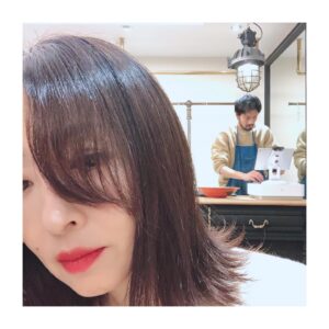 Yasuko Matsuyuki Instagram - 素敵なサロン
#hair care
#赤坂
#speaker