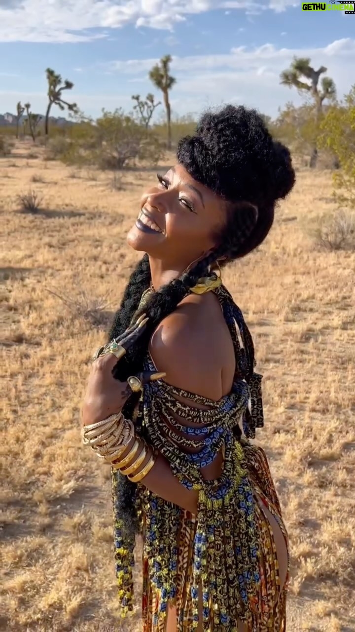 Yaya DaCosta Instagram - is FULANI . Generally nomadic pastoralists who practice transhumance, the Fulani are one of the largest ethnic groups on the continent of Africa. Some historians trace our pre-biblical migrations to at least the 5th century, originating in present day Morocco and Mauritania, while archaeologists have traced Fula presence in Algeria back to at least the fourth millennium BC. There are many theories about Fulani means of migration (including roaming with herds of cattle, or more recently, jihads), but Fula roots can be found in many different current day expressions across Northern and Western Africa, including Cameroon, Mali, Guinea, Sierra Leone, Sudan, Gambia, and Senegal. . . Channeled Message from a Fulani Ancestor: . โWe do not do stagnancy. We are obedient to the paths behind and ahead of us. We trust in the Divine Plan. We trust where we land. When you hear that it is time, go. Survey your harvest. Know what you know. It doesnโt take too long if it arrives on time. When mind and heart remain open, so too, do your channels of receiving. You are so beautiful. You look just like me. Especially when you laugh. So laugh. At every opportunity. Stretch every chance you get. Reach. Carry your tools. Know what is essential in life. And leave the rest behind, whenever necessary. Because what comes to replace it will always be a closer match to the you that you are becoming. To the new places you are arriving at. To the people you are creating family with. Be free, beautiful. Listen. Follow. Be free.โ ๐ฅ: @thaisaquinophotography ๐๐พโโ๏ธ: @chiomanvhair ๐ต: Fulani singer Oumou Sangare @youmisang #AncestryDecolonized #BlackFuturism #IndigenousFuturism #BlackHistoryMonth #BlackHerstoryMonth #BlackFutureMonth
