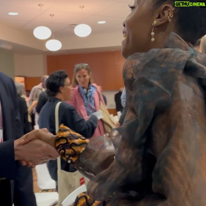 Yaya DaCosta Instagram - It was my absolute pleasure to speak on a panel for @brownu “Brown and Beyond,” alongside president of The Academy, Janet Yang (class of ‘78), motivational singer-songwriter Rhonda Ross (class of “93), artistic director of the Brown Arts Institute, Avery Willis Hoffman, and moderated by Brickson Diamond (class of ‘93). Swipe to hear just a few moments from an evening of sharing insights and building community. I even brought out my class ring for the occasion! 😉 🗣️ BRUNO! * And shoutout to university President Paxton for leading by example.