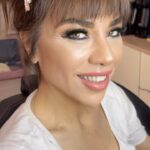 Yeşim Ceren Bozoğlu Instagram – Estetik değil aşkım makyaj, makyaj da değil, tablo yapıyor çünkü aşkla.. @makeupiremyanar 💋♥️