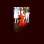 Yeşim Ceren Bozoğlu Instagram - Küçük bir prömiyer hikayesi..(Büyük (!) sürpriz sonlu, bayaa 🤣💃🏻) @kurbaganinanatomisi1