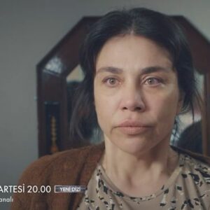 Yeşim Ceren Bozoğlu Instagram - 27 Mayıs pazartesi günü @yalantvdizi si ile @kanald ‘de başlıyoruz inşAllah.

Kalbimizi koyduk bu hikayeye, çok sevdik; o yüzden heyecanlıyız bi tık..Elimiz kalbimizin üzerinde…

Bizimlesiniz değil mi?

@surecfilm