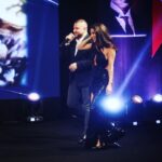 Yeşim Dalgıçer Instagram - Bu özel ve anlamlı gecede yanımda olan, heyecanımı paylaşan herkese çok teşekkür ederim 🎉✨🤍 Elbise: @dressistanbul_official 🖤 Makyaj: @acelya.dilann 💜 #kktctürkiyesanatödülleri #eniyikadınoyuncuödülü @nasipseolurfilm