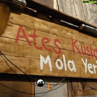 Yeşim Dalgıçer Instagram - ‘’Yetim hakkı yiyenler de unutmasın. Bazı haklar helal edilmez. Hele çocuklarınki, hiç helal edilmez.’’ Ateş Kuşları 1. Bölüm 2. Tanıtımı yayında 💥 #AteşKuşları ilk bölümüyle 13 Ocak Cuma 20.00’de atv’de! @ateskuslariatv @bozdagfilm @atvturkiye