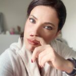 Yeşim Dalgıçer Instagram - Hikaye’de kalmasın, bu fotoğraf post 🙄 derlemesi 🥰