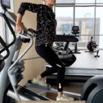 Yelena Isinbayeva Instagram - «Эффективные тренировки». Продолжение.💪🏻 #исинбаева #исинбаеваелена #training #body #mind #fun #sport