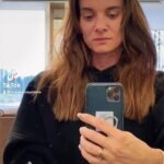 Yelena Isinbayeva Instagram - ☀️ 🔝Как вам моя новая причёска? ⠀ Гуру парикмахерского искусства, @xachatur.bonton себя превзошёл в очередной раз! Спасибо @salonbonton, за прекрасное преображение ❤️ ⠀ Друзья, а у вас осенью возникает чувство координатных перемен? ⠀ Жду ваших сообщений 👇🏻☀️ Video by @zlakovsky ⠀ ☀️ 🔝How do you like my new hairstyle? ⠀ The guru of hairdressing, @xachatur.bonton has surpassed himself once again! Thank you @salonbonton, for the wonderful transformation ❤ ❤ ⠀ Friends, do you have a sense of coordinate changes in the autumn? ⠀ I am waiting for your messages ☀ ⠀ #isinbaeva#исинбаева#hairstyle#newlook#beautiful#mood#isinbaevamerch