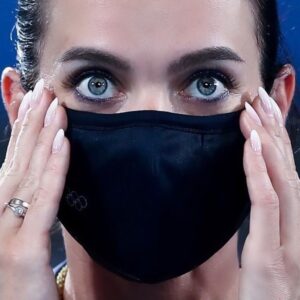 Yelena Isinbayeva Instagram - Мои глаза, от всего происходящего вчера в секторе прыжков с шестом!
⠀
Вы это видели?
Жесть…
⠀
My eyes, from everything that is happening yesterday in the pole vault sector!
⠀
Did you see that?
Rough…
⠀
#tokyo#isinbaeva#исинбаева#olympics#polevault#thebest