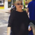 Yeliz Şar Instagram – Hayatta kelimelerle anlatamadığım tarifi olmayan sevgimin sahibi annemmmm..neşem,dünyam,küçük kızım,sarı prensesim Allah’a binlerce kere şükürler olsun ki senin kızınım🙏💗canımın en içi anneler günün kutlu olsun🙏🙏💗💗💗😍😍😍😘😘😘#Şule Şar#