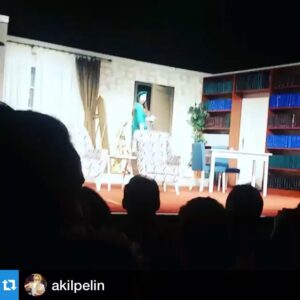 Yeliz Şar Instagram - Dünyanın en güzel duygusu sahnede bu alkışları almak🙏😊alkışlayan elleriniz dert görmesin🙏