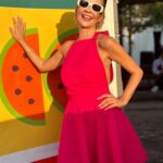 Yeliz Doğramacılar Instagram - Pembeler aşkına 💖 Uluslararası Lezzet Festivalinde 2️⃣ Gün 🌸 @sofaratelier 👗 @nazsfashion 👠 @navetbyersin 💎 @ulasetike 👩‍🦳 @makeupmeryemuyan 💄 @goldenblackadana 👸🏼 @elbikayhan 💕 @tobeyou___ 💃
