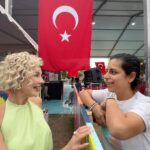 Yeliz Doğramacılar Instagram - Canım ünlü arkadaşım @yelizdogramacilar beni de anıns eder misin? #yelizdoğramacilar #adana #adanalezzetfestivali