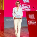 Yeliz Doğramacılar Instagram - 7.Uluslararası Adana Lezzet Festivali 🤍 Ekip 🙏🏽💫🍀🌸 @ulasetike 💫saç @nazsfashion 💫ayakkabı @sofaratelier💫 kıyafet @glcinygz.1 💫makyaj @navetbyersin💫 takılar @elbikayhan💫 sağ kolum @goldenblackadana 💫 güzelligim sebebi @drbuketsenkaya 💫 canım doktorum