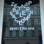 Yeliz Kuvancı Instagram – Resimle fotografim var cunku canimin ici #zeynepbeler #beachcomber sergisiyle @krankartgallery de🎈