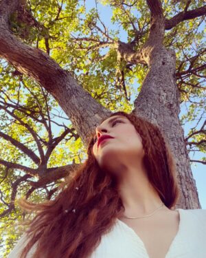 Yeliz Kuvancı Instagram - Merhabaaa merhabaaa 🌾🌼🌞