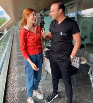Yeliz Kuvancı Instagram - Dişiyle ilgili sağlık sorunları veya estetik açıdan hayalleri olanlar;  bu klinik, işlemlerin sonuçları ve tüm çalışanları şa-ha-ne:) Emeğinize sağlık🙏🏼
