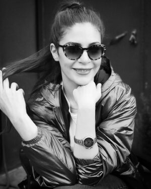 Yeliz Kuvancı Instagram - 🙋🏼‍♀️Neşe küpü olduğum bir günden mer ha ba