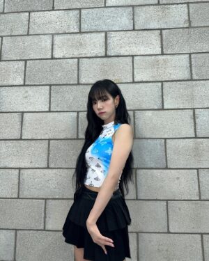 Yeoreum Instagram - 🩵