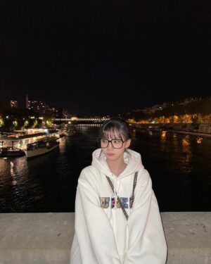 Yeoreum Instagram - 🌉