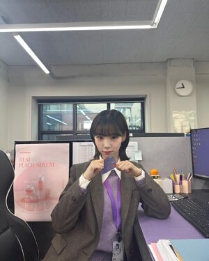 Yeoreum Instagram - 잔뜩 행복했던 이주하대리😺