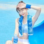 Yi-Ruei Chen Instagram - 📢Yoooo！夏天又有新挑戰，今年我將擔任2024寶礦力路跑大使💪 第六屆寶礦力路跑POCARI SWEAT RUN將於10/5開跑啦！ 📅報名時間：5/20~8/9 🔗 報名網址：https://reurl.cc/MO0774 繼上次挑戰了福島的5K路跑後，這次我要跟大家一起挑戰4K💪有沒有人要報名跟我一起跑的呀！？🤩 🏃🏻今年一樣有分『實體 線上』兩種跑法，4K/10K/21K三種組別自由選擇：實體在大佳河濱公園舉辦，線上則自選場地/路線，並在指定時間內完賽。 這是我第一次以大使身份參加的路跑，興奮又緊張之餘，也要開始訓練了！ 炎炎夏日要來了，補充水分及電解質是必要的。幸好有寶礦力水得陪我，給我專業級的補水力。寶礦力是各大馬拉松賽事的補給站飲料，成分接近人體水分，補水效果又好又快，真的解身體的渴💧 今年寶礦力路跑的主題是【六年祭】，報名就送超值又好看的物資：紀念T恤🎽、折疊環保杯🥤、運動踝襪🧦、帆布包、運動方巾，以及GASTBY抗菌溼紙巾、撒隆巴斯舒緩小禮、摩曼頓優惠卷、SOYJOY大豆營養棒、MATCH瑪綺機能氣泡飲等好禮。今年還有特別的客製獎牌🏅，除了能刻指定姓名外，五人還能湊成完整拼圖🧩比賽當天也會有各種表演和拍照區，重現熱鬧祭典氛圍，一定要一起來感受🥳有太鼓及阿波舞，當然還有我！為你應援💪 🌎特別提醒！今年的寶礦力路跑友善愛地球，改以環保杯方式進行補給，當天一定要記得攜帶💙寶礦力環保杯💙，才能盡情享受現場無限量供應的寶礦力補給呦！ 這次為了讓跑友能更安心參賽，寶礦力還推出4K、10K的『賽前訓練營』，讓好運跑班專業教練陪你一起練習，新手也不用怕！活動當天也邀請Nike Run Club的專業配速團隊、Nike Training Club教練 我🤩和你一起暖身及收操。21K跑友完賽，現場有機會體驗壓王運動按摩，為你解放身體痠痛，舒緩肌肉筋膜！ 賽後還有豪華抽獎，有機會得到Apple Watch Series 9、Air Pods Pro 2、3M 升級版防蟎涼夏被、柏克金燒肉屋日本和牛F1雙人套餐、樂扣樂扣微笑騎士不鏽鋼隨行杯、NIKE後背包、Line points 500點等🤤 💙🩵大家快點下報名網址，10/5一起和我參加最藍、最歡樂又專業的寶礦力路跑🏃🌞 今年一起熱血一夏吧💦 @pocarisweat_tw #寶礦力路跑 #PocariSweatRun #六年祭 #寶礦力水得 #每滴汗都挺熱血的