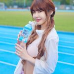 Yi-Ruei Chen Instagram - 大家都知道我是個活動量偏大的女孩紙🏂⚾️💃 尤其前陣子想將休賽期間養多的肉肉減下來，運動和練舞的量加倍！！最重要是一定要補充水份、代謝才會好👍👍👍 我的習慣是盡量一天喝至少2000c.c.的水量，除了補充水份之外，如果在喝水的時候也可以一併補充到身體所需要的鎂，那就一舉兩得了✌🏼 #悅氏鎂日補給 喝水補鎂30mg！ 尤其鎂又是我們日常、運動時所需，但人體沒辦法自行製造的礦物質，在喝水過程中補充，還會促進代謝喔！ 來來跟我一起養成喝水的好習慣，調整體質、營養補給，當個健康的水美眉/水男子吧💪🏼💪🏼💪🏼 #悅氏 #鎂日補給 #鹼性水 #就是要鎂 #日常補水 #運動補水